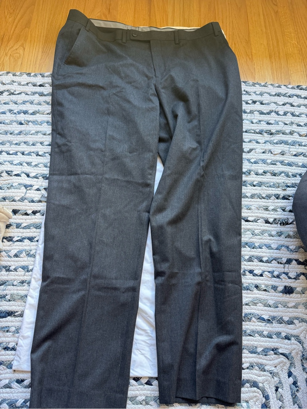 Van Heusen Men's Dark Gray Dress Pants